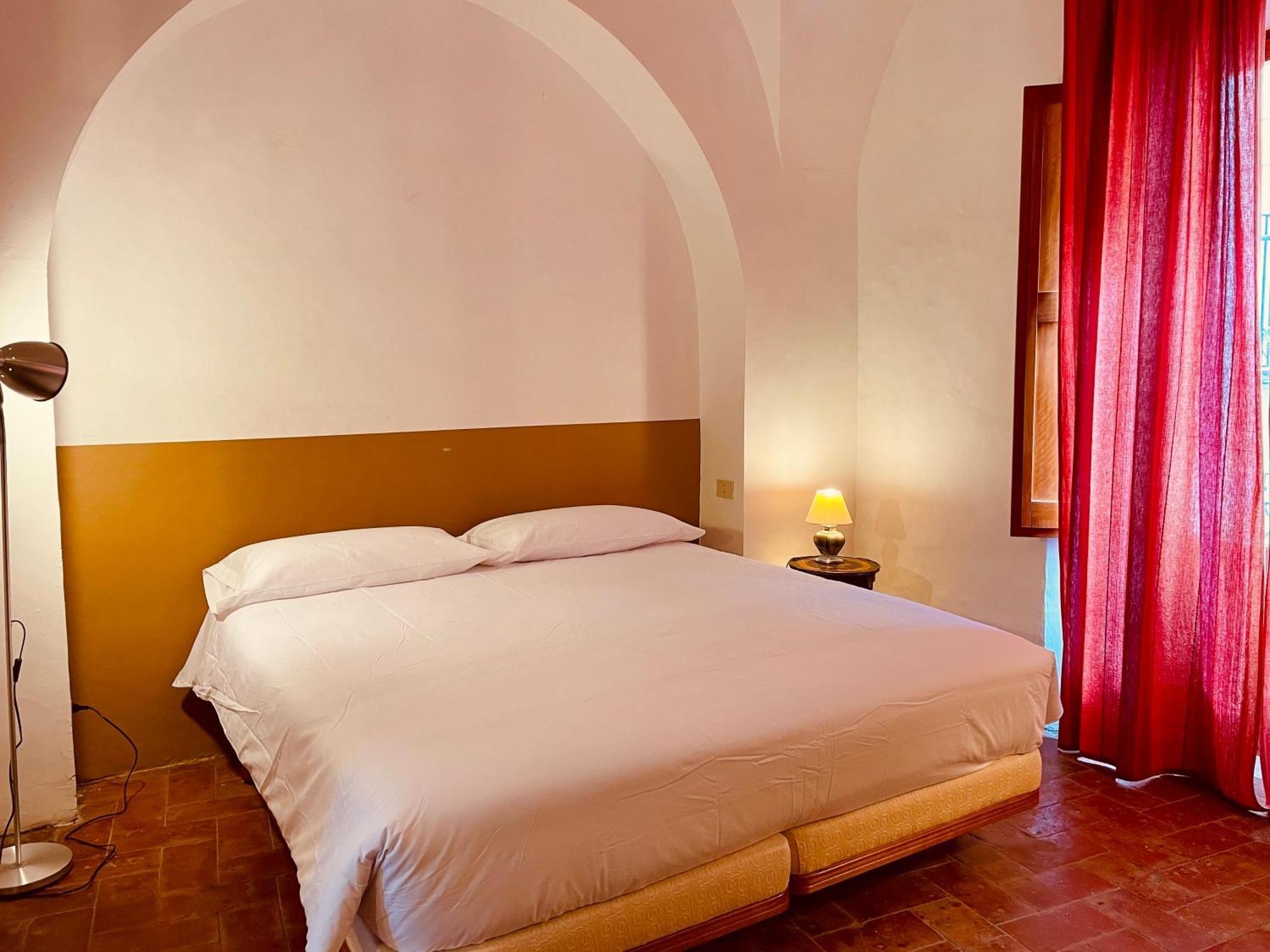 Apartaments Can Gibert Castello  D'Empuries Extérieur photo