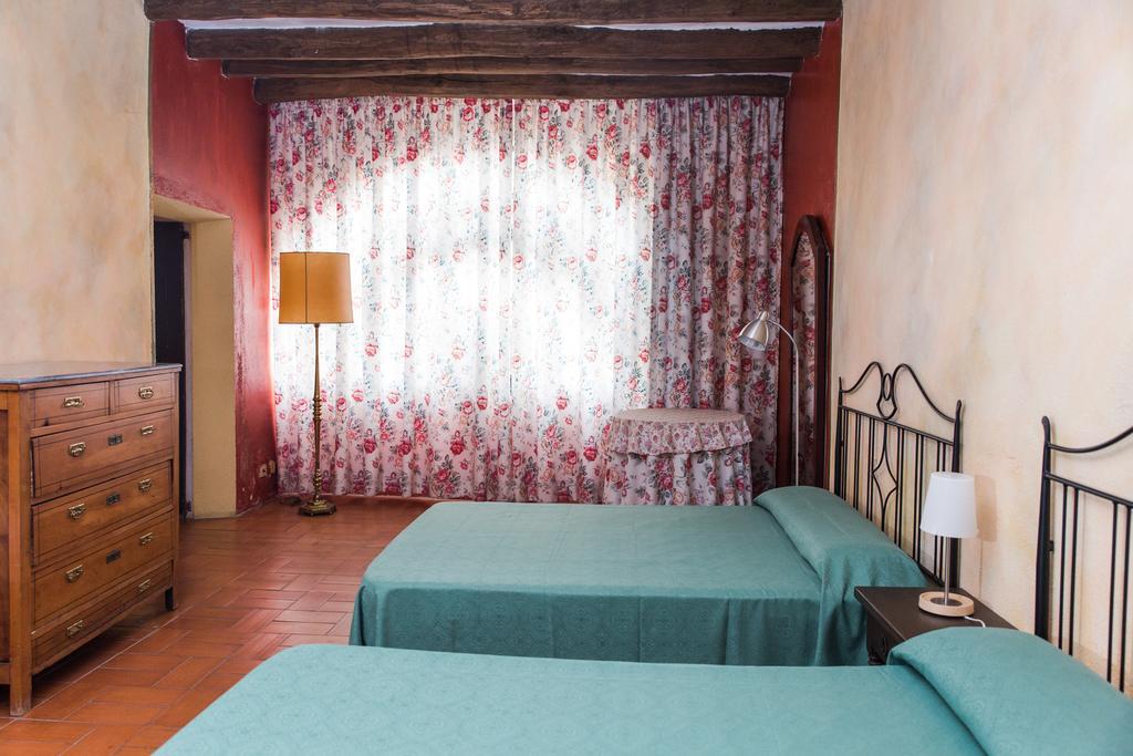 Apartaments Can Gibert Castello  D'Empuries Extérieur photo