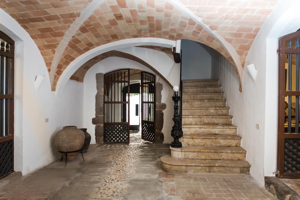 Apartaments Can Gibert Castello  D'Empuries Extérieur photo
