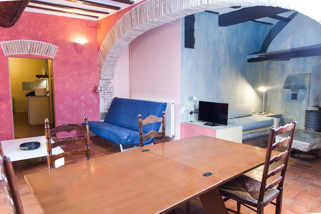 Apartaments Can Gibert Castello  D'Empuries Extérieur photo